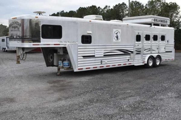 2003-bloomer-8414lq-4-horse-trailer-with-14-short-wall-5.jpg