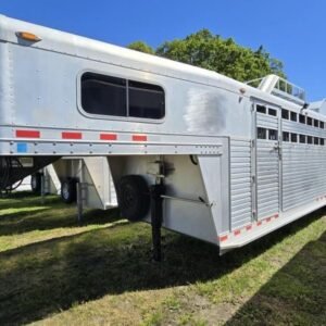 2006 C&C 4 Horse Gooseneck Trailer