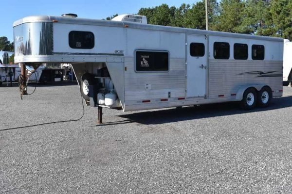 2006-exiss-7407lq-4-horse-trailer-with-7-short-wall-6.jpg
