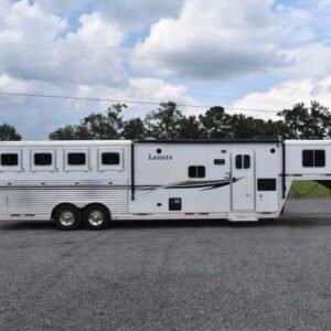 2013 Lakota Charger 8411LQ 4 Horse Trailer with 13′ Short Wall