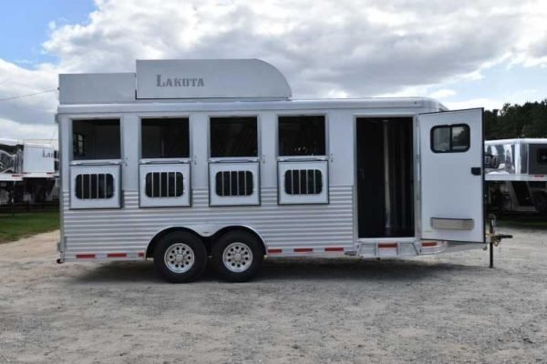 2018-lakota-84hbpsl-4-horse-trailer-with-2-short-wall-3.jpg