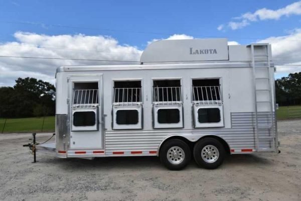 2018-lakota-84hbpsl-4-horse-trailer-with-2-short-wall-7.jpg