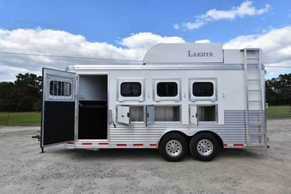 2018-lakota-84hbpsl-4-horse-trailer-with-2-short-wall-8.jpg