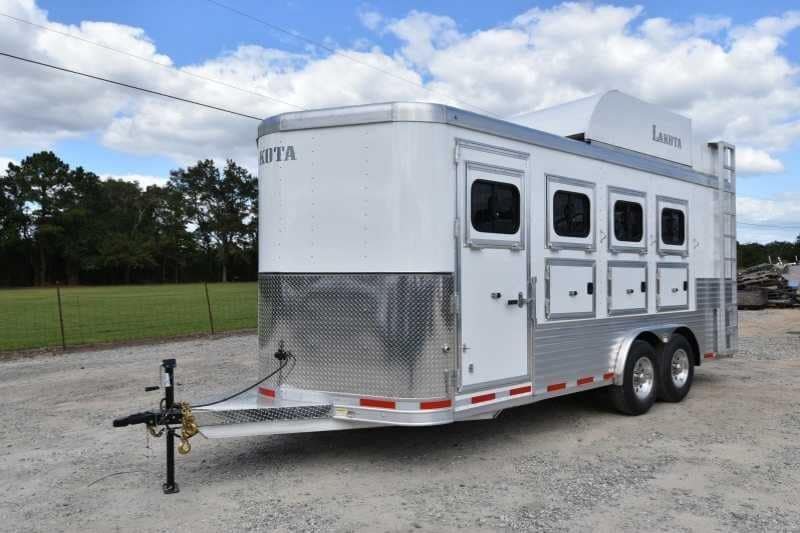 2018-lakota-84hbpsl-4-horse-trailer-with-2-short-wall.jpg