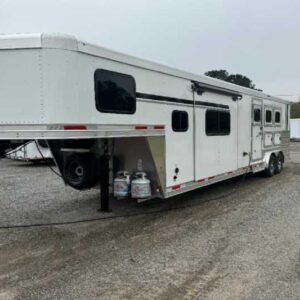 New 2025 Lakota Colt 8313SR6GLQ 3 Horse Trailer with 13′ Short Wall