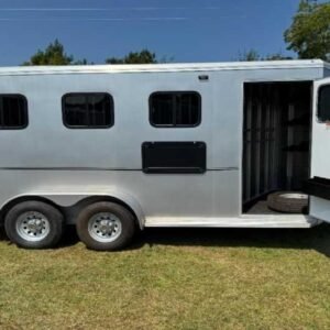 Used 2023 Frontier 3H 3 Horse Trailer