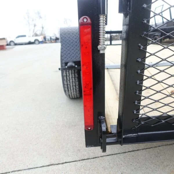 5-10-utility-trailer-powder-coated-dovetail-3500lb-axle-2.webp