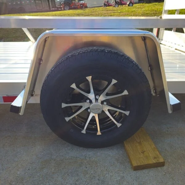 64-x-10-gorilla-aluminum-utility-trailer-with-gate-3-500lb-axle-3.webp