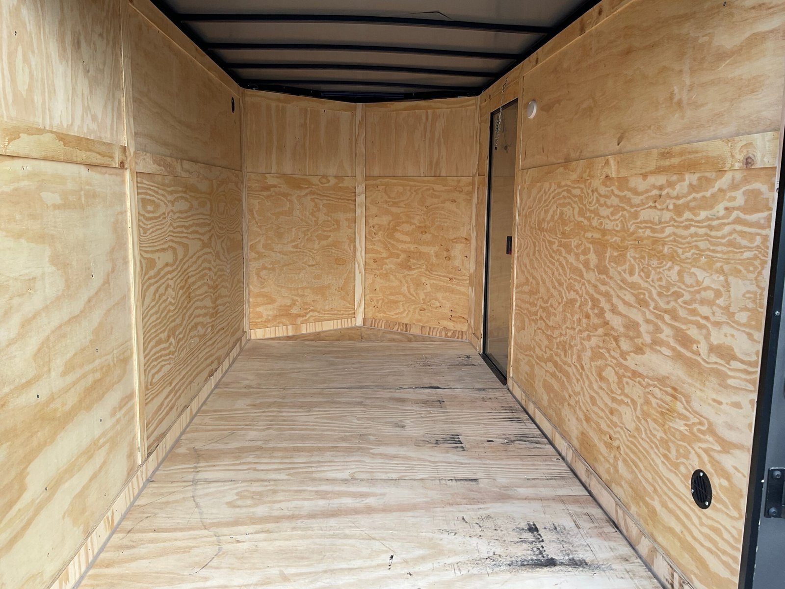 6×12-enclosed-cargo-trailer-quality-cargo6-scaled-1.jpg