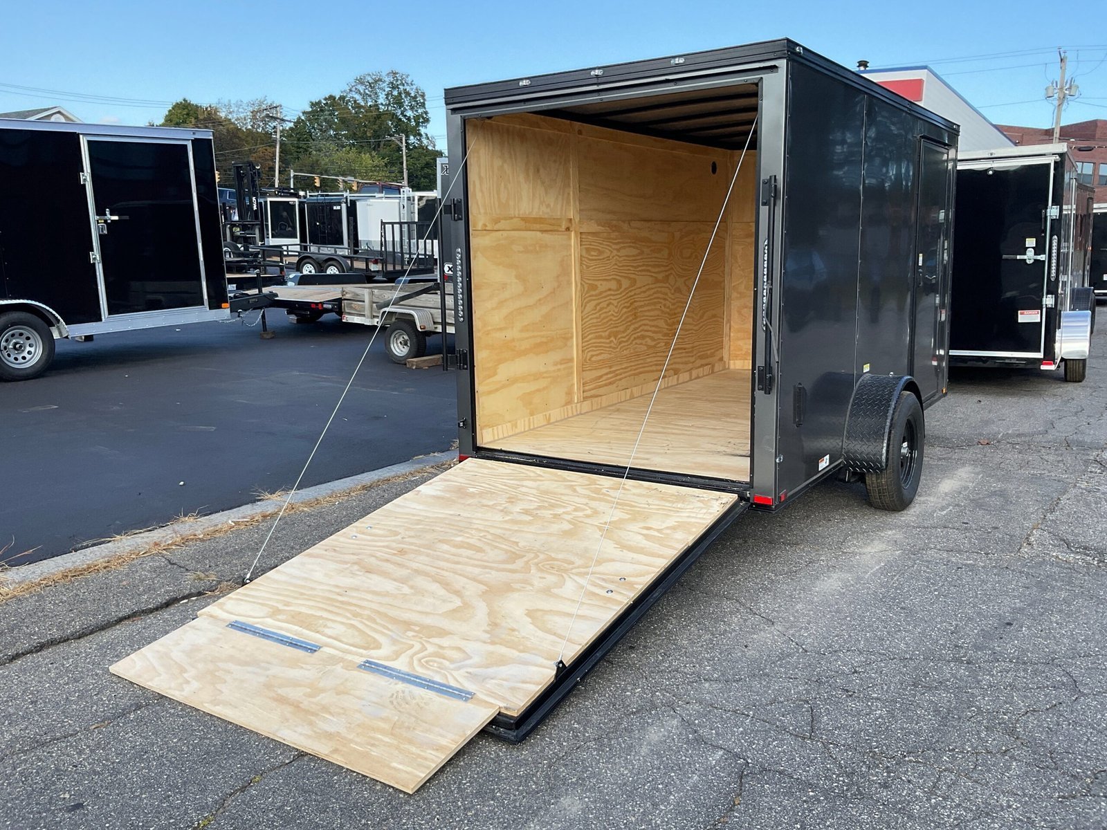 6×12-enclosed-cargo-trailer-quality-cargo7-scaled-1.jpg