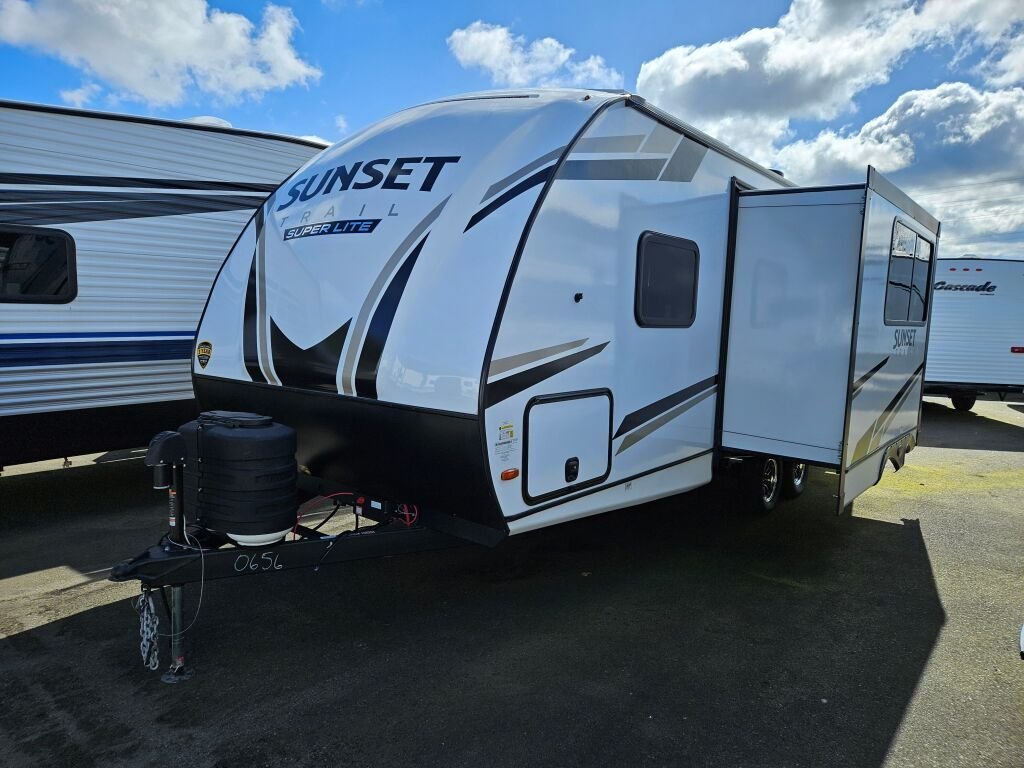 2024-Crossroads-Sunset-Trail-Super-Lite-SS212RB-Travel-Trailer-Stock-E5722-on-sale-at-Poulsbo-RV-1.jpg 2024-Crossroads-Sunset-Trail-Super-Lite-SS212RB-Travel-Trailer-Stock-E5722-on-sale-at-Poulsbo-RV-1.jpg