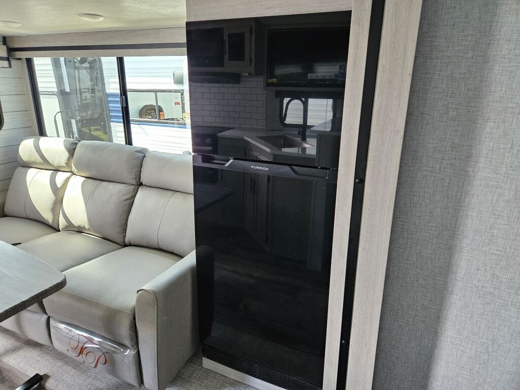 2024-Crossroads-Sunset-Trail-Super-Lite-SS212RB-Travel-Trailer-Stock-E5722-on-sale-at-Poulsbo-RV-6.jpg 2024-Crossroads-Sunset-Trail-Super-Lite-SS212RB-Travel-Trailer-Stock-E5722-on-sale-at-Poulsbo-RV-6.jpg