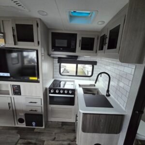 2024-Crossroads-Sunset-Trail-Super-Lite-SS222RB-Travel-Trailer-Stock-F1246-on-sale-at-Poulsbo-RV-12.jpg