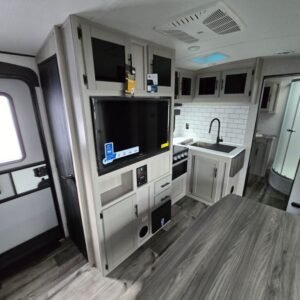 2024-Crossroads-Sunset-Trail-Super-Lite-SS222RB-Travel-Trailer-Stock-F1246-on-sale-at-Poulsbo-RV-9.jpg