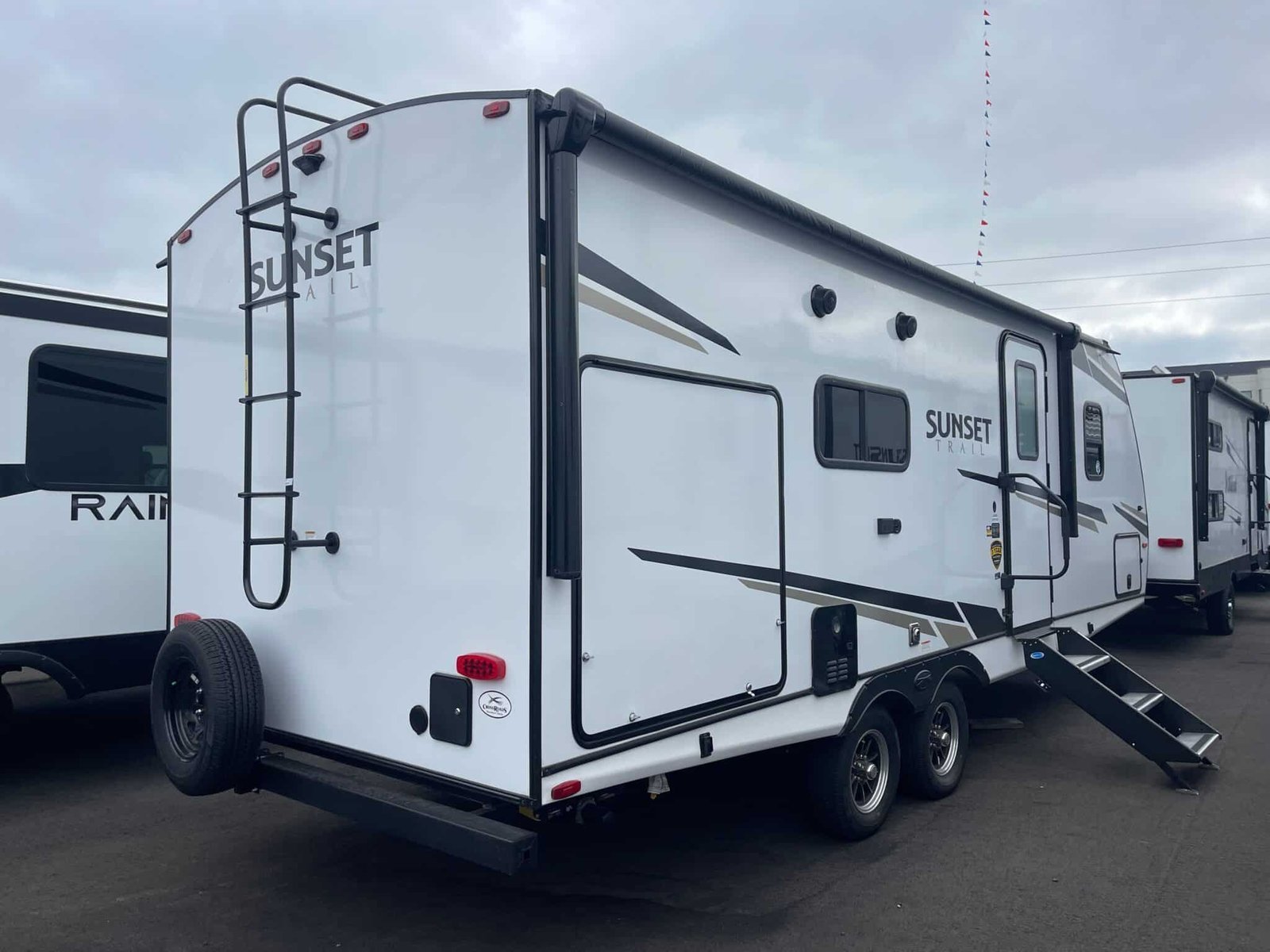 2024-Crossroads-Sunset-Trail-Super-Lite-SS222RB-Travel-Trailer-Stock-K5992-on-sale-at-Poulsbo-RV-10-scaled-1.jpg 2024-Crossroads-Sunset-Trail-Super-Lite-SS222RB-Travel-Trailer-Stock-K5992-on-sale-at-Poulsbo-RV-10-scaled-1.jpg