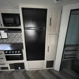 2024-Crossroads-Zinger-Lite-ZR260BH-Travel-Trailer-Stock-K5955-on-sale-at-Poulsbo-RV-11.jpg
