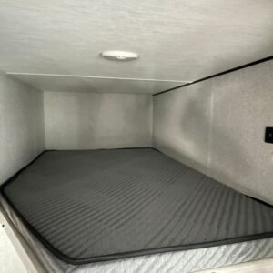 2024-Crossroads-Zinger-Lite-ZR260BH-Travel-Trailer-Stock-K5955-on-sale-at-Poulsbo-RV-15.jpg