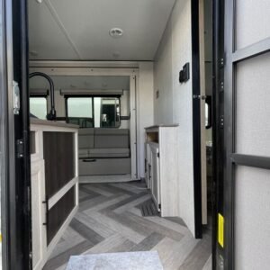 2024-Crossroads-Zinger-Lite-ZR260BH-Travel-Trailer-Stock-K5955-on-sale-at-Poulsbo-RV-4.jpg
