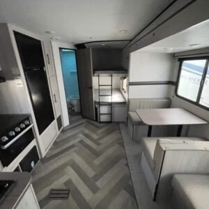 2024-Crossroads-Zinger-Lite-ZR260BH-Travel-Trailer-Stock-K5955-on-sale-at-Poulsbo-RV-6.jpg
