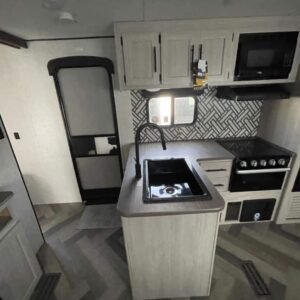 2024-Crossroads-Zinger-Lite-ZR260BH-Travel-Trailer-Stock-K5955-on-sale-at-Poulsbo-RV-7.jpg