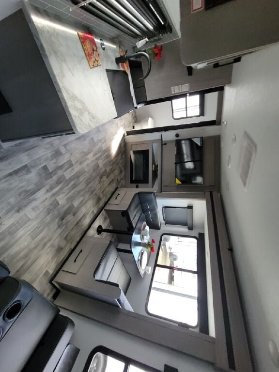 2024-Dutchmen-Kodiak-Ultra-Lite-242RBSL-Travel-Trailer-Stock-M3411-on-sale-at-Poulsbo-RV-4.jpg 2024-Dutchmen-Kodiak-Ultra-Lite-242RBSL-Travel-Trailer-Stock-M3411-on-sale-at-Poulsbo-RV-4.jpg