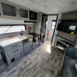 2024-Dutchmen-Kodiak-Ultra-Lite-242RBSL-Travel-Trailer-Stock-M3411-on-sale-at-Poulsbo-RV-5.jpg