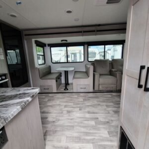 2024-Dutchmen-Kodiak-Ultra-Lite-257RKSL-Travel-Trailer-Stock-F1213-on-sale-at-Poulsbo-RV-4.jpg