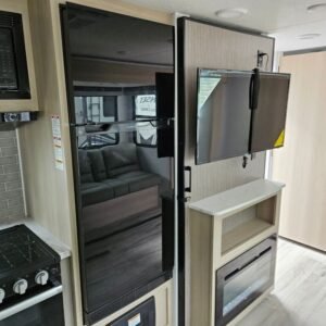 2025-Dutchmen-Kodiak-302BHSL-Travel-Trailer-Stock-E5823-on-sale-at-Poulsbo-RV-10.jpg