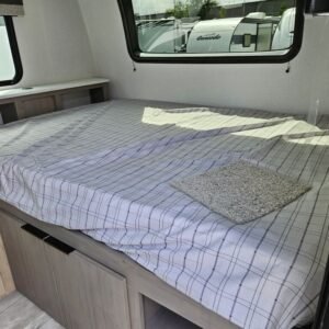 2025-Dutchmen-Kodiak-Cub-162BH-Travel-Trailer-Stock-E5792-on-sale-at-Poulsbo-RV-4.jpg