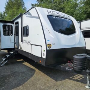 2025-Dutchmen-Kodiak-Ultimate-3321BHSL-Travel-Trailer-Stock-E5796-on-sale-at-Poulsbo-RV-12-scaled-1.jpg