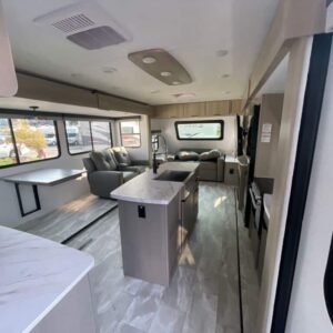 2025-Dutchmen-Kodiak-Ultimate-3371FLSL-Travel-Trailer-Stock-K6014-on-sale-at-Poulsbo-RV-4.jpg