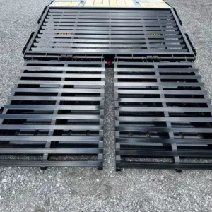 Big-Tex-8.5x30-Deckover-Gooseneck-Equipment-Trailer-Mega-Ramps-22GN-30D5A-MRBK-4-1-1.webp