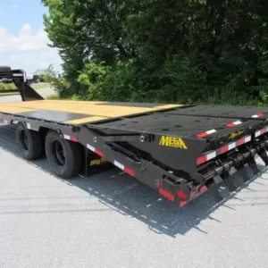 Big-Tex-Gooseneck-Trailer-25GN-20BK5MR-12K-Axle-Mega-Ramps-Deckover-Equipment-5.webp