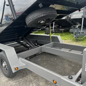 Bwise-7-x-16-Gooseneck-Dump-Trailer-Tri-Axle-Ultimate-Dump-Hydraulic-Gate-Dual-Jacks-Tarp-Kit-2.webp