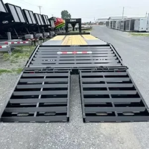 Cam-Superline-8.5x25-Deckover-Gooseneck-Equipment-Trailer-205-Full-Width-Ramps-7-2.webp