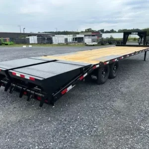Cam-Superline-8.5x30-Gooseneck-Deckover-Equipment-Trailer-Full-Width-Ramps-Self-Clean-Beavertail-2-2.webp