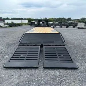 Cam-Superline-8.5x30-Gooseneck-Deckover-Equipment-Trailer-Full-Width-Ramps-Self-Clean-Beavertail-4-2.webp