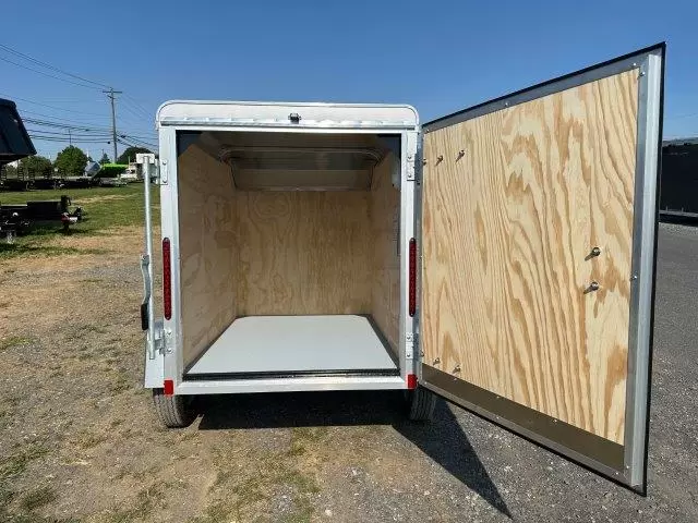 Car-Mate-4×6-Enclosed-Cargo-Trailer-Single-Rear-Door-Torsion-Axle-Luggage-Trailer-5.webp Car-Mate-4x6-Enclosed-Cargo-Trailer-Single-Rear-Door-Torsion-Axle-Luggage-Trailer-5.webp