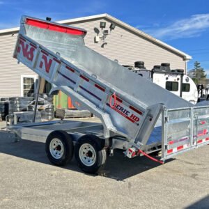 Gooseneck dump trailer for farmers and ranchers