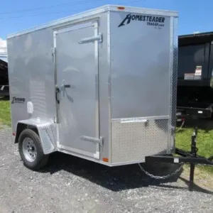 Homesteader-5x8-V-Nose-Ramp-Door-Side-Door-6-Interior-Height-1-1.webp