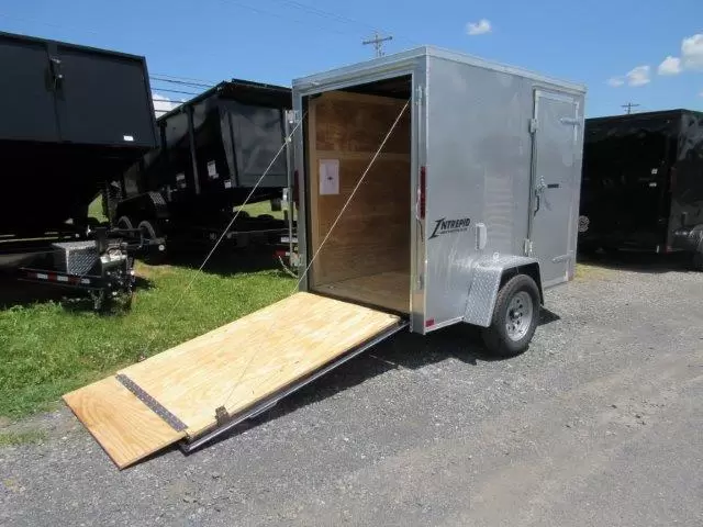 Homesteader-5×8-V-Nose-Ramp-Door-Side-Door-6-Interior-Height-6-1.webp Homesteader-5x8-V-Nose-Ramp-Door-Side-Door-6-Interior-Height-6-1.webp