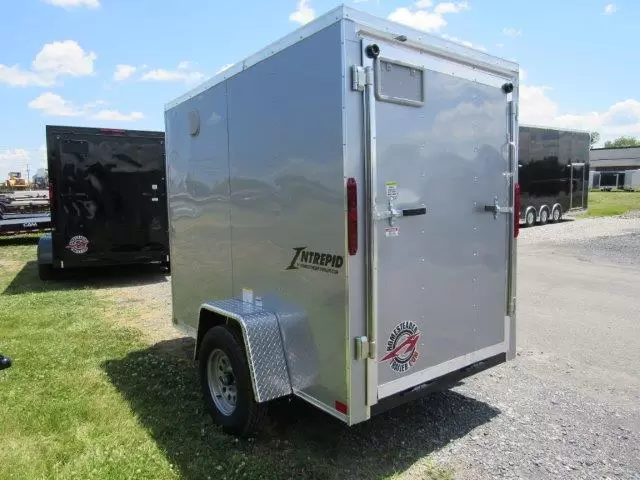 Homesteader-5x8-V-Nose-Ramp-Door-Side-Door-6-Interior-Height-7.webp Homesteader-5x8-V-Nose-Ramp-Door-Side-Door-6-Interior-Height-7.webp