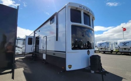 2024 Crossroads Hampton HP375DBL destination travel trailer